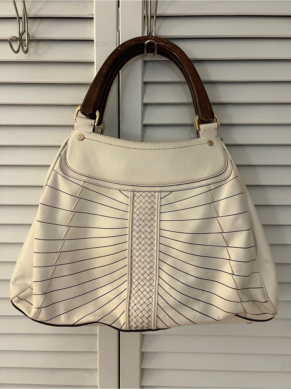 🌺 Cole Haan Cream Hobo with Wooden Handles